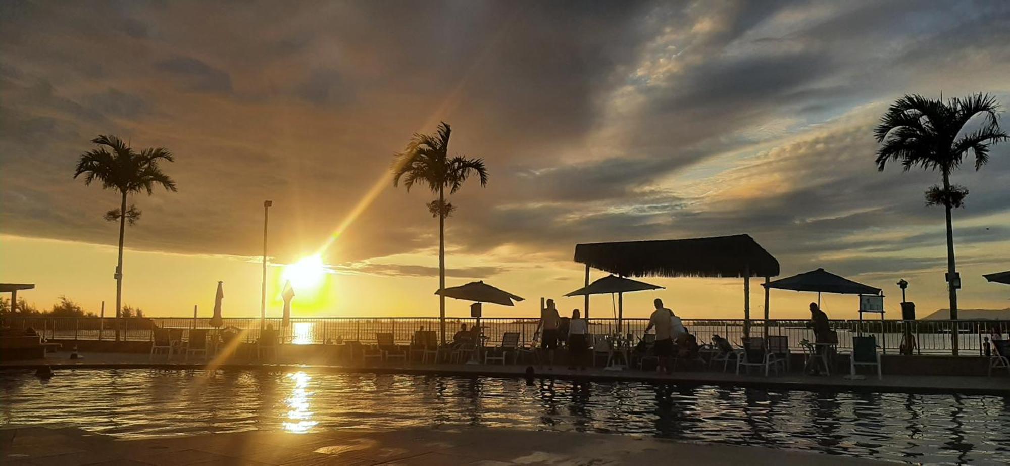 Golden Lake Resort - Apart Hotel - Arraial Do Cabo Esterno foto